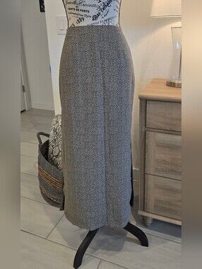 Geoffrey Beene Gray and Black Speckled Maxi Skirt